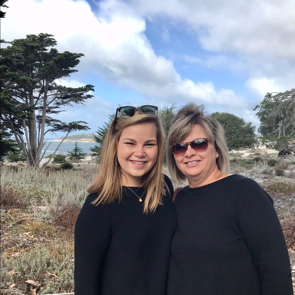 Meet your Posher, Olivia